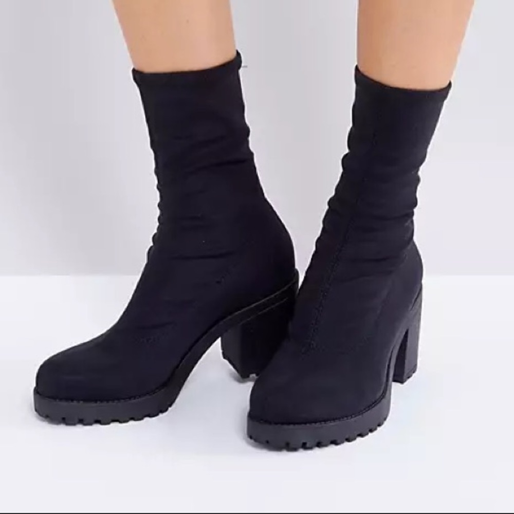 Vagabond sock boots